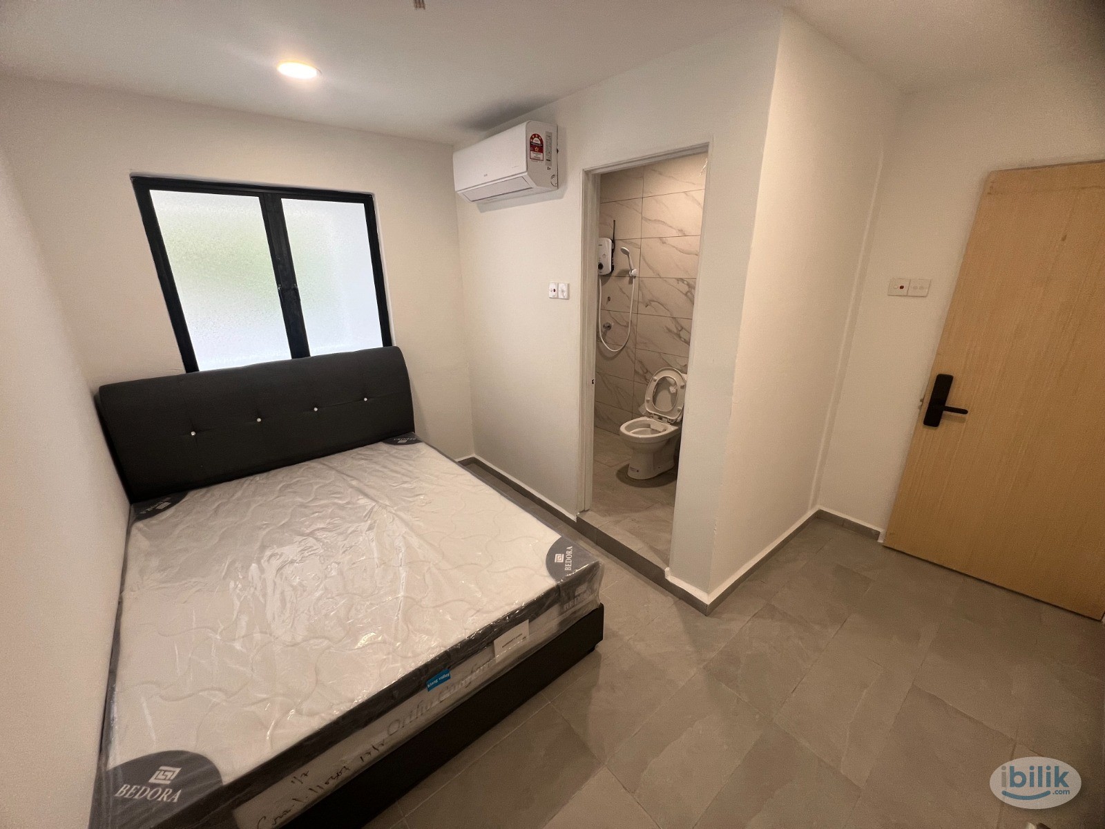 Master Room at Old Klang Road, Kuala Lumpur - Image 3