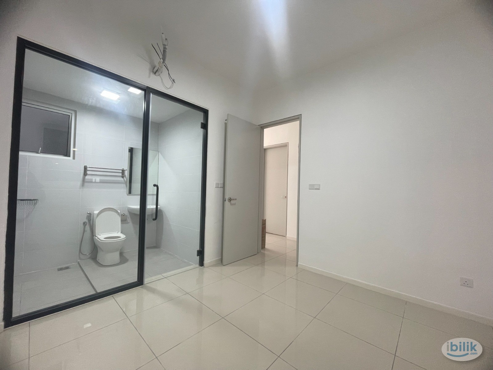 Middle Room at Nadayu 801 @ Subang Murni, Shah Alam - Image 3