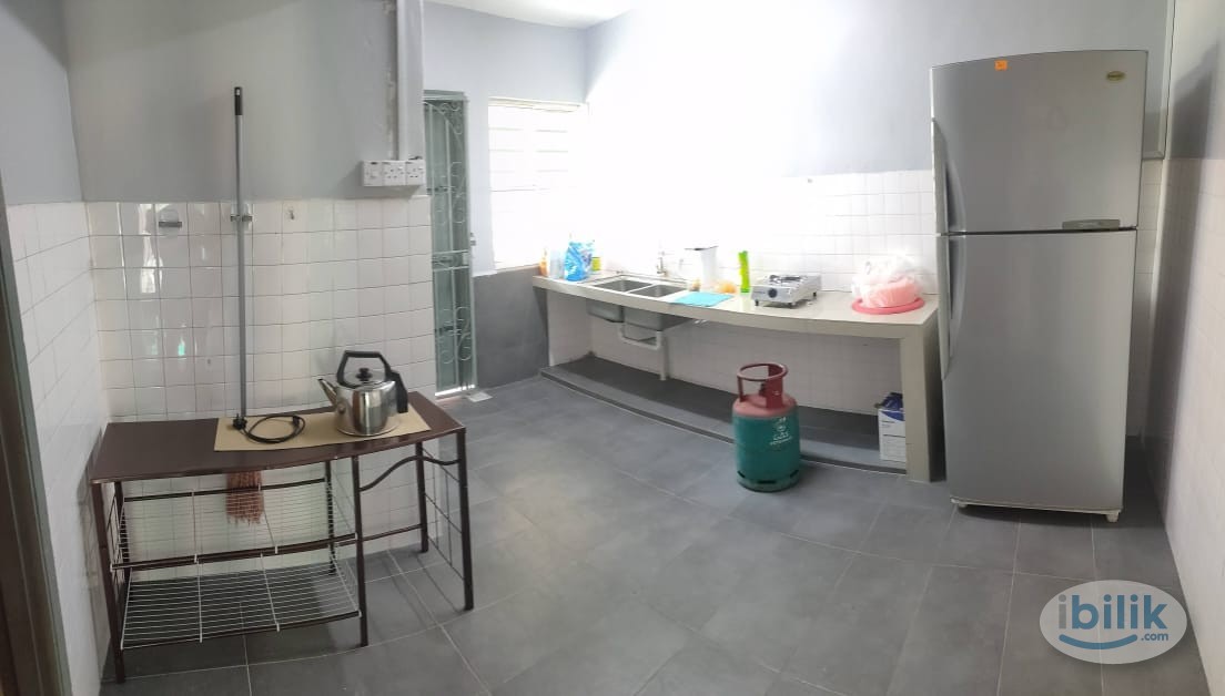 SS15/3b Cozy single room FOR GIRLS ONLY. - Image 3