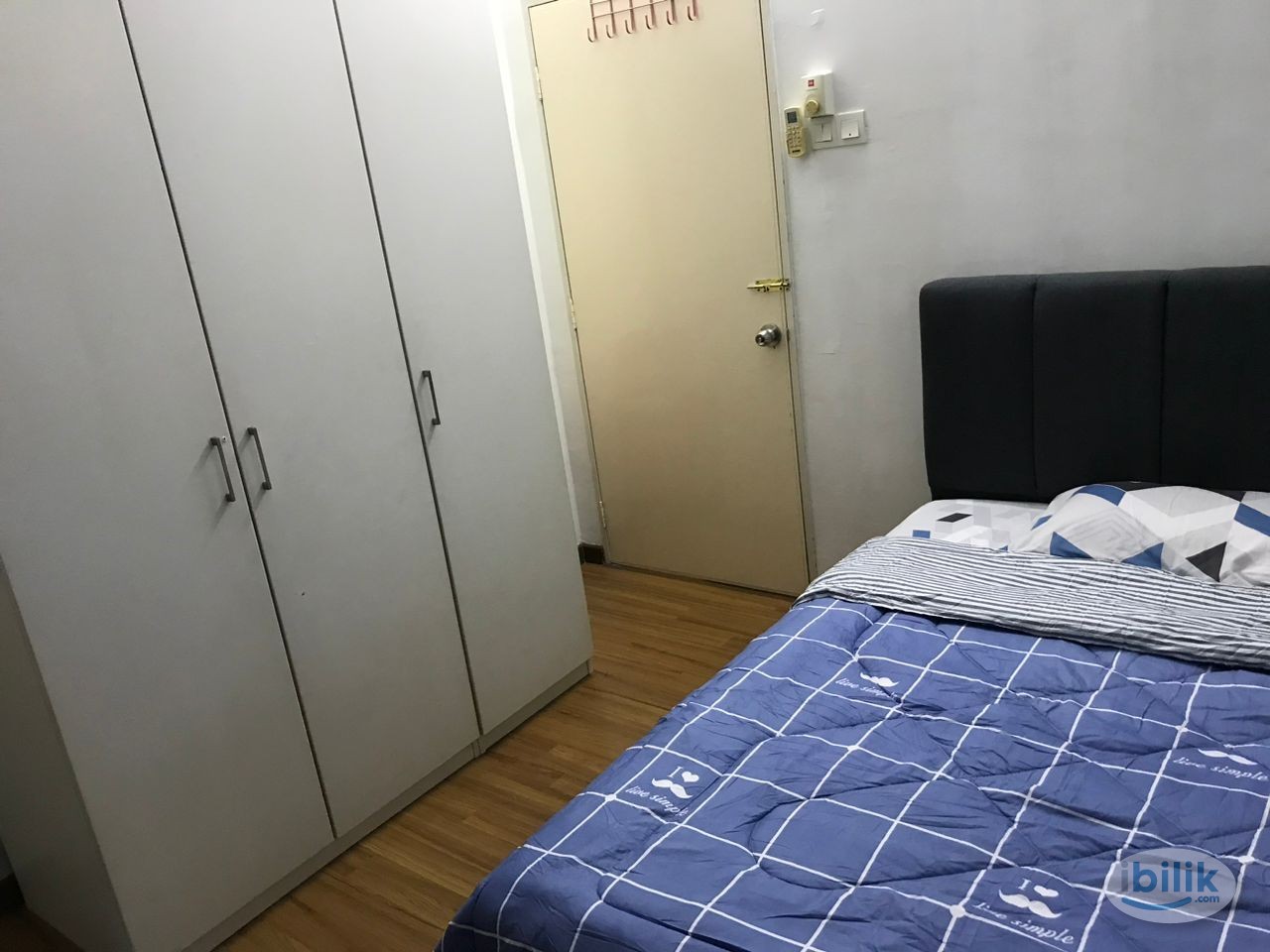 [Master Room w Private Bath] Impian Meridian Usj 1 (Free wifi, Coway Drink Machine) - Image 1