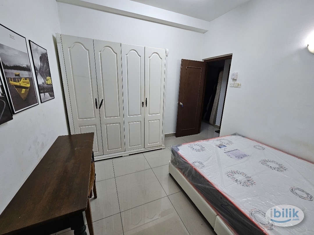 Gurney Park Condo Aircond Middle room include utilities share bathroom FOR FEMALE - Image 2