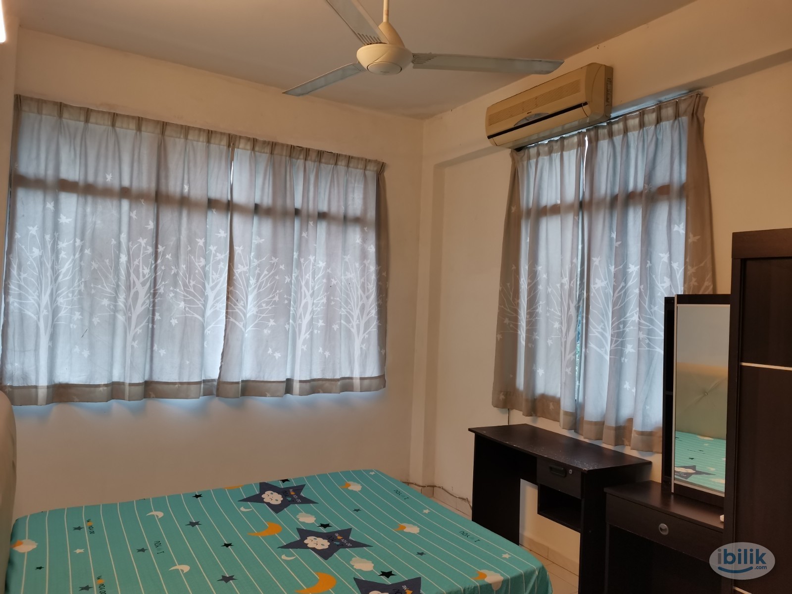 Desa Permai Indah Aircond Master Room included utilities Private Bathroom MIX GENDER - Image 1