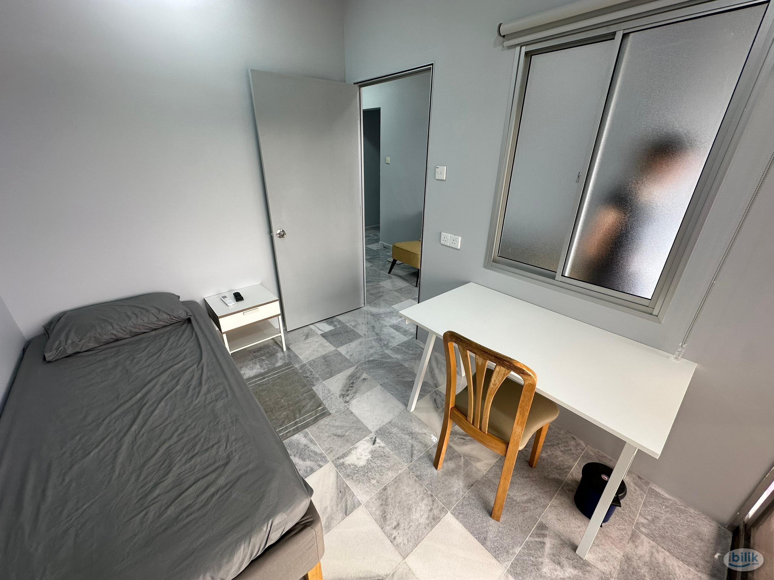 Single Room at Palm Ville, Bandar Kinrara - Image 3
