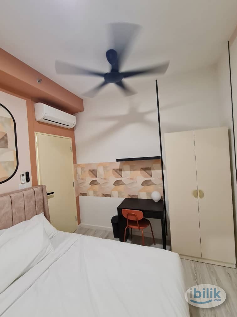 Middle Room at Meta Residences Putra Permai, Seri Kembangan - Image 2