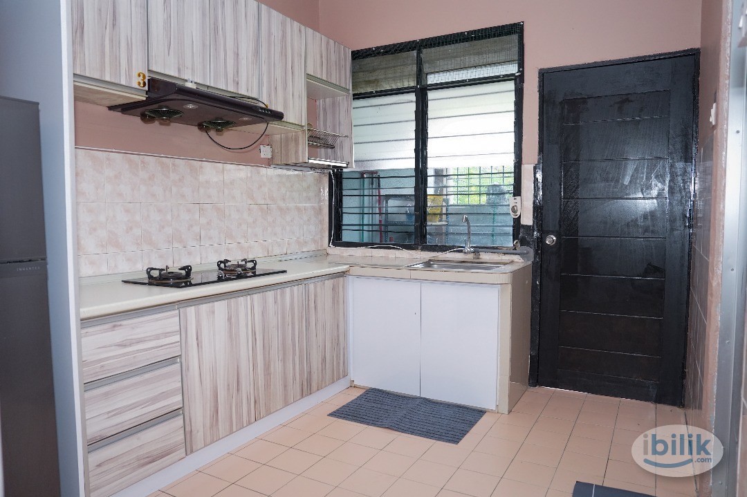 BILIK SINGLE UNTUK DISEWA - TAMAN DAHLIA BANDAR BARU SALAK TINGGI - Image 5