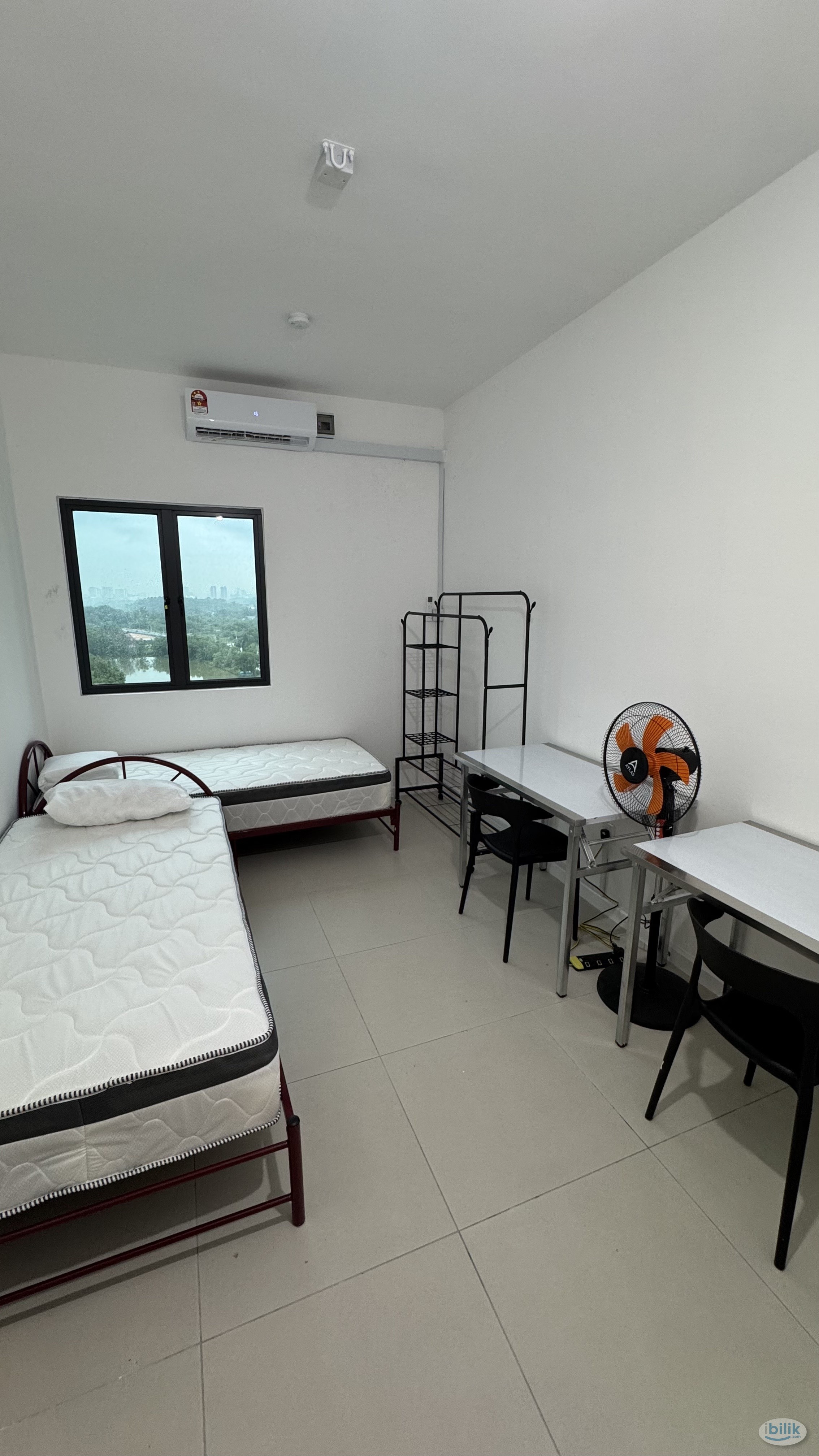Middle Room (Double bedded) at Casa Embun Apartment@Cybersouth, Dengkil - Image 1