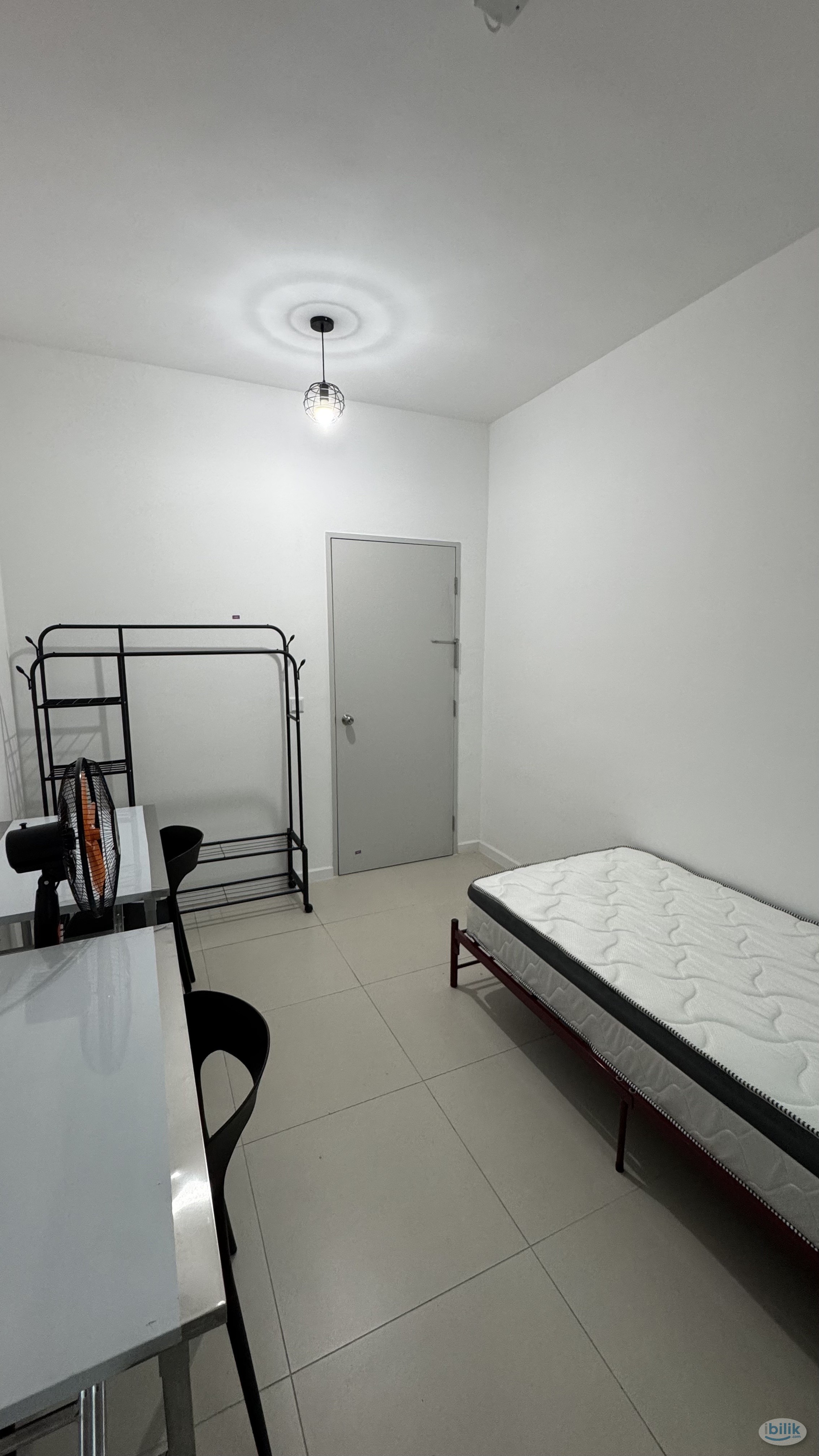Middle Room (Double bedded) at Casa Embun Apartment@Cybersouth, Dengkil - Image 2