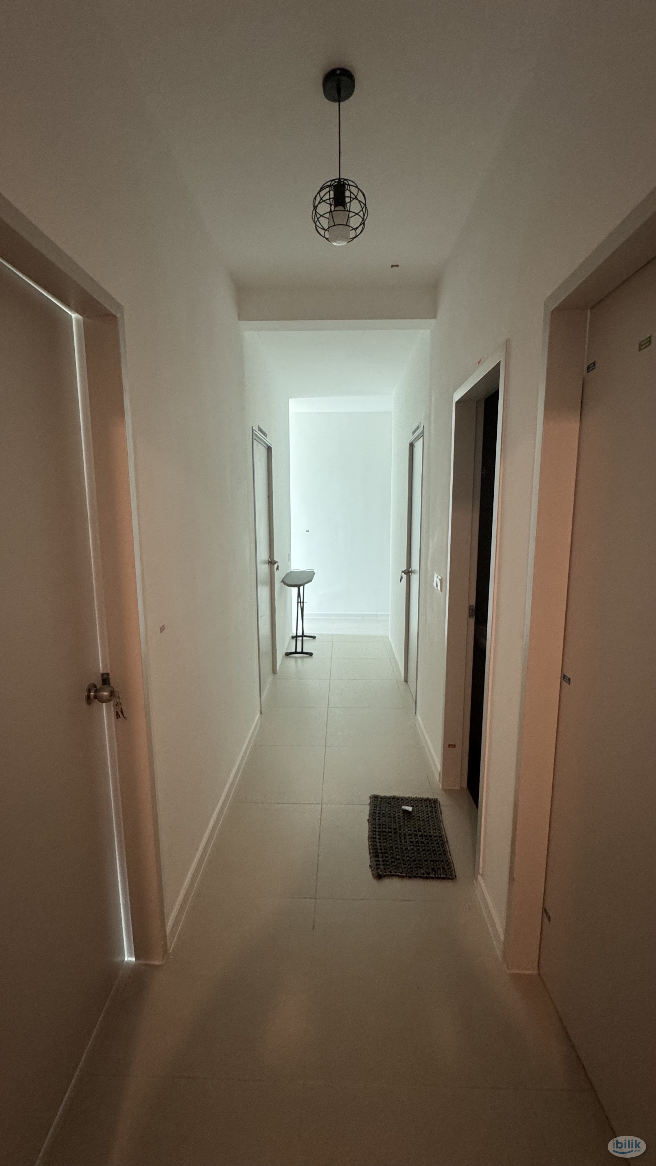 Middle Room (Double bedded) at Casa Embun Apartment@Cybersouth, Dengkil - Image 5