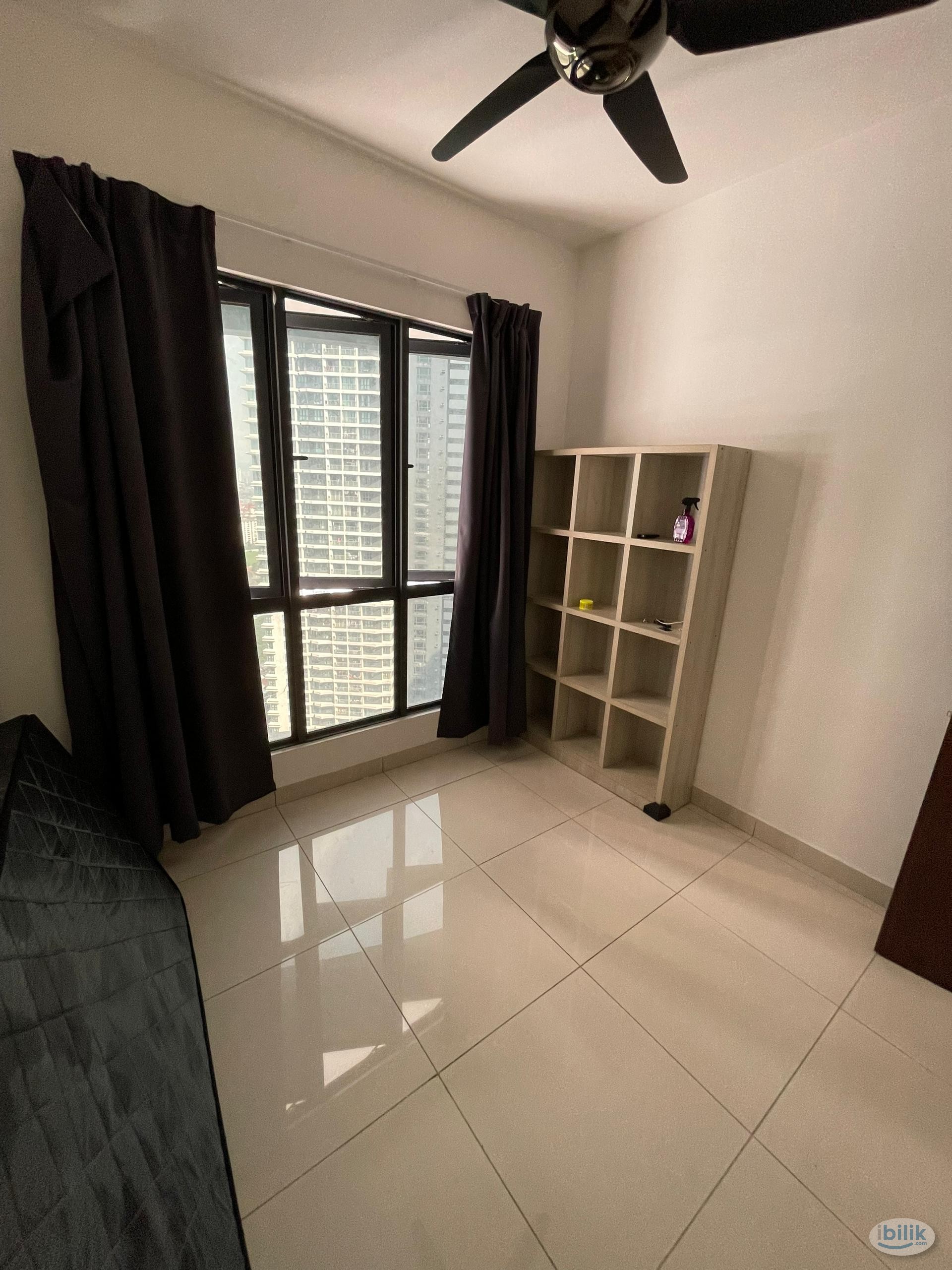 Middle Room at KL Traders Square, Setapak - Image 2