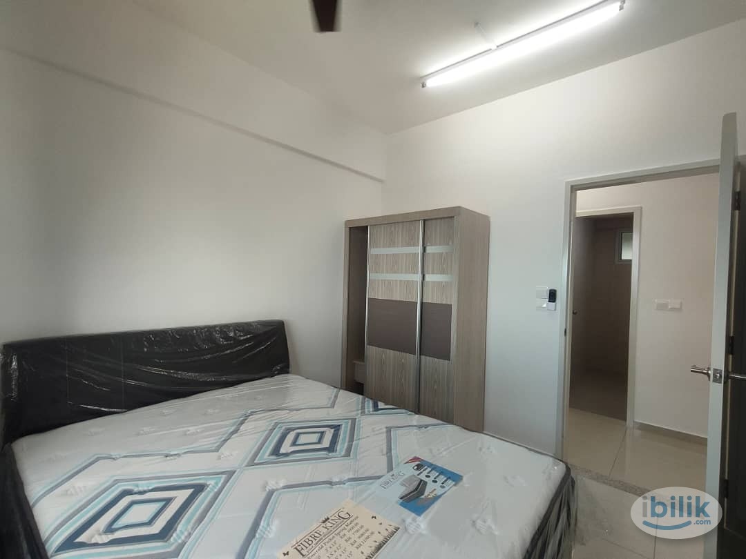 Middle Room at Havana Beach Residences, Bayan Lepas - Image 3