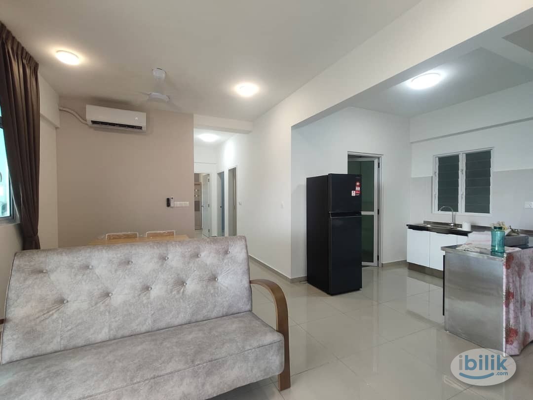 Middle Room at Havana Beach Residences, Bayan Lepas - Image 4