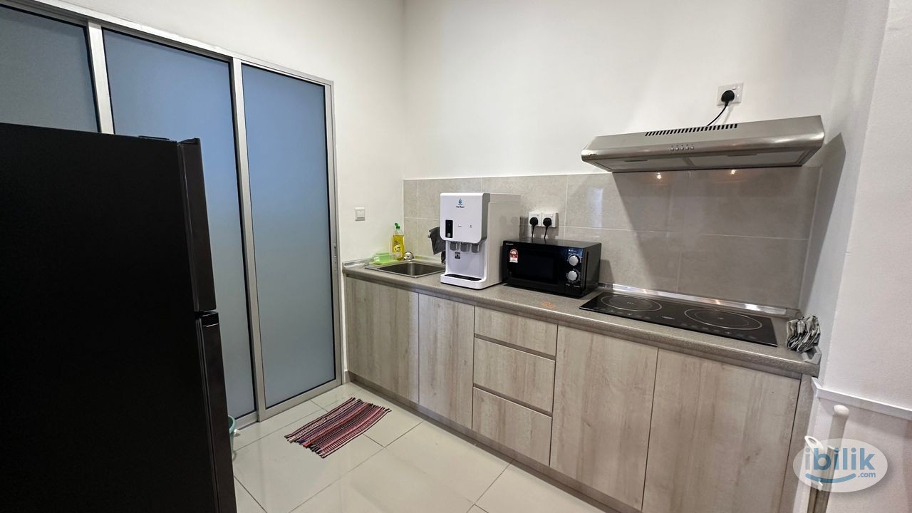Middle Room at Acacia Residences, Sepang - Image 3