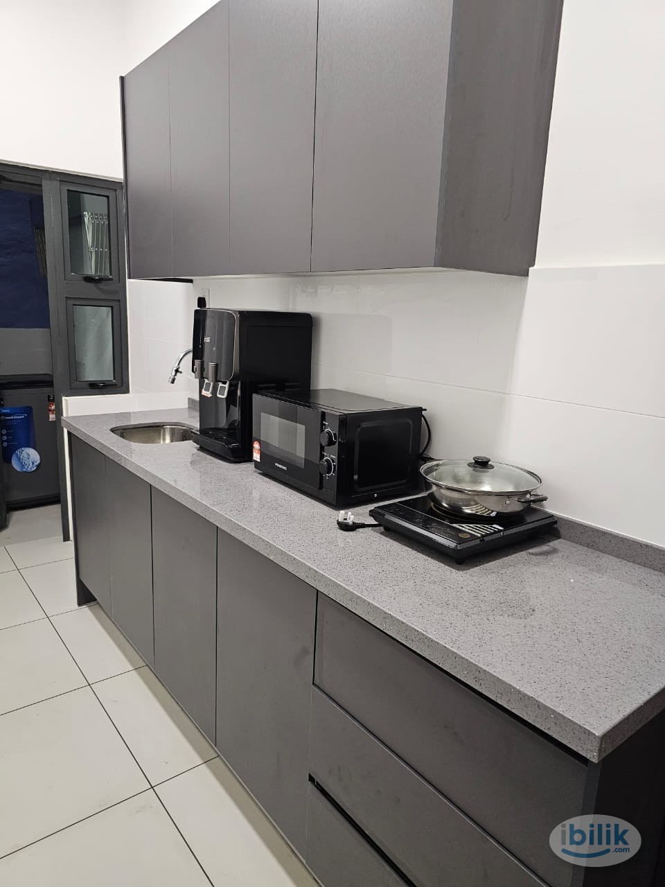 Single Room at Bandar Sunway, Petaling Jaya (Have Balcony) - Image 2