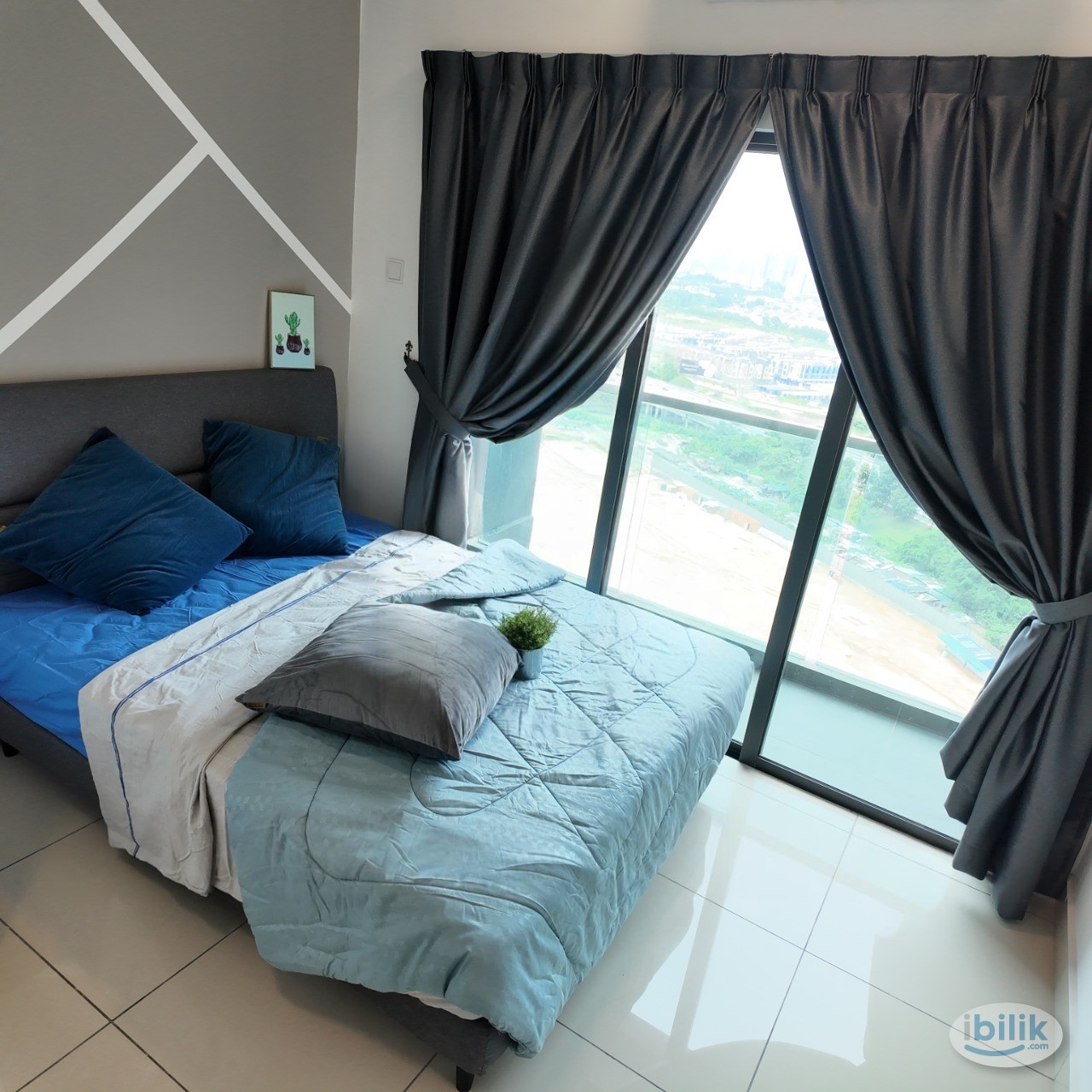 Single Room at Bandar Sunway, Petaling Jaya (Have Balcony) - Image 1