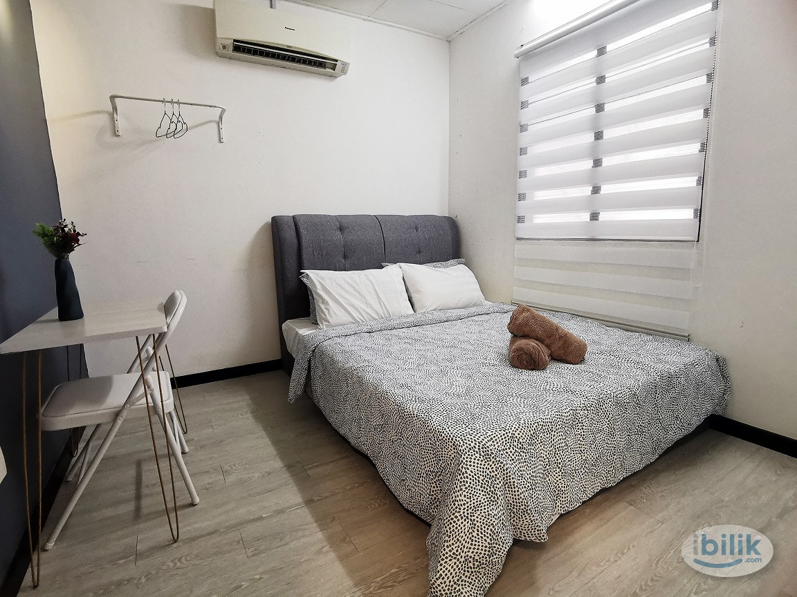 Middle Room at PJS 7, Bandar Sunway - Image 1