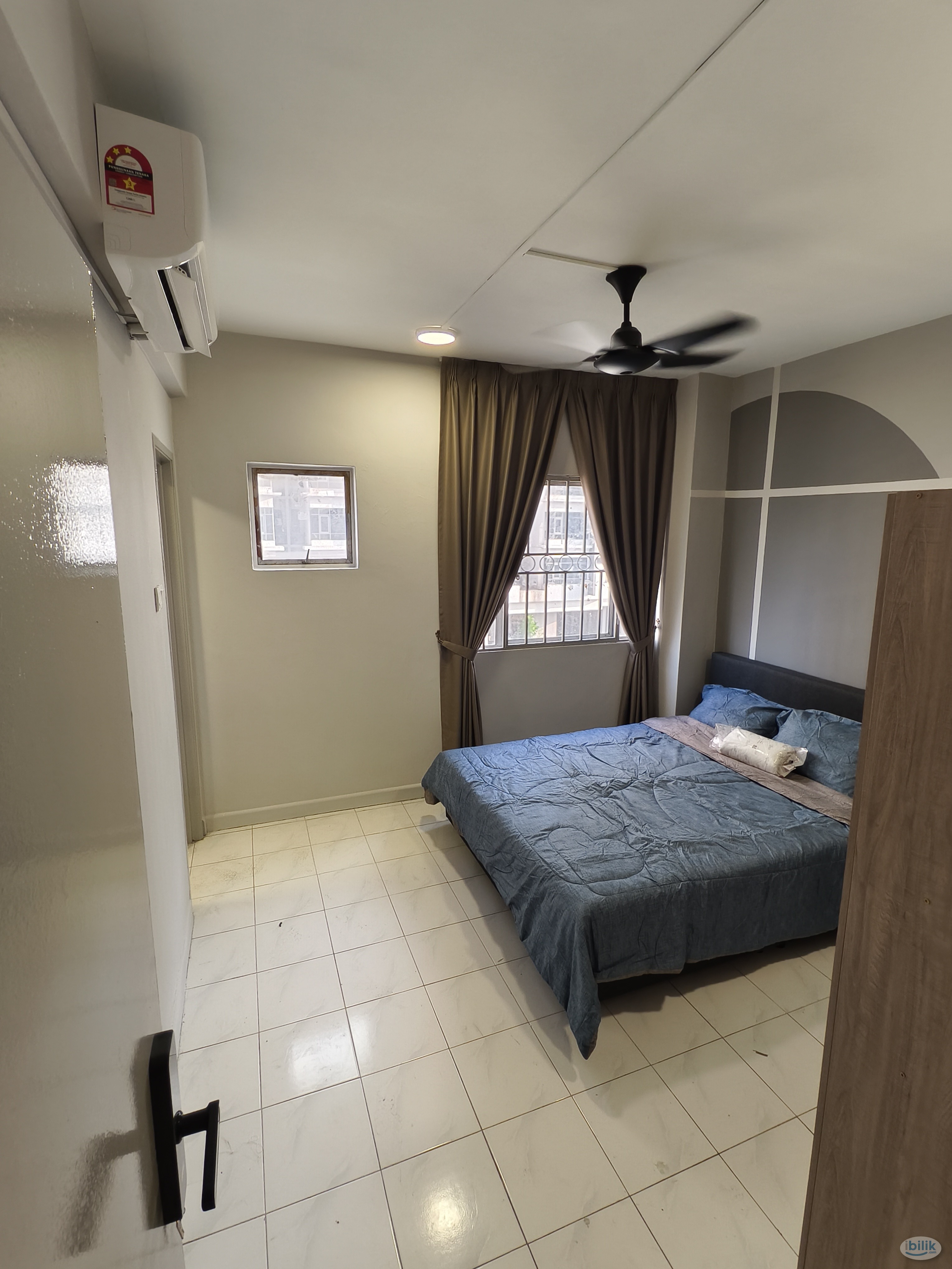Master Room at D'Aman Crimson, Ara Damansara - Image 3