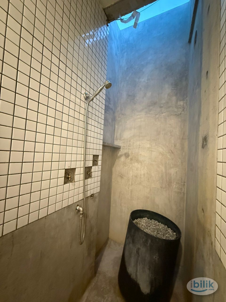 Middle Room at Bangsar (Jalan Senangin), Kuala Lumpur (Fully, Walk to LRT) - Image 5