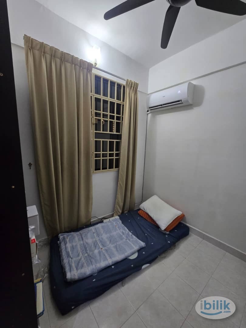 Single Room at Asia Heights, Farlim - Image 1