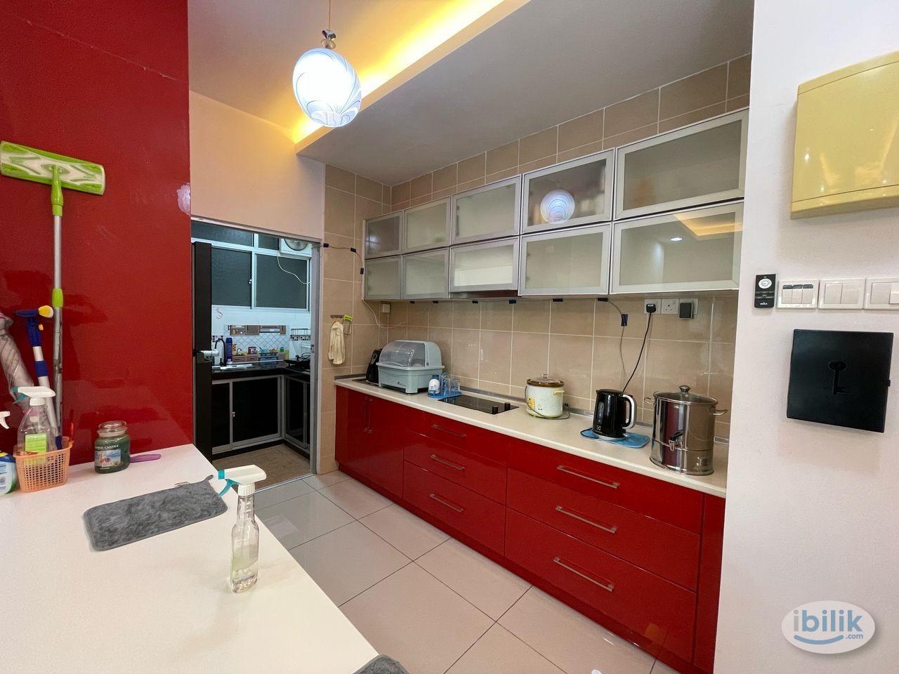 Middle Room at OUG Parklane, Old Klang Road - Image 1