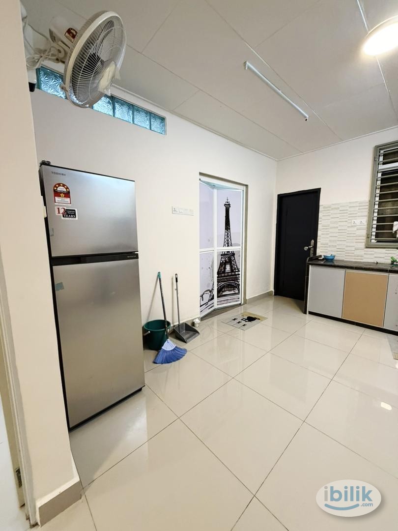 Master Room at Bayan Baru, Penang - Image 3