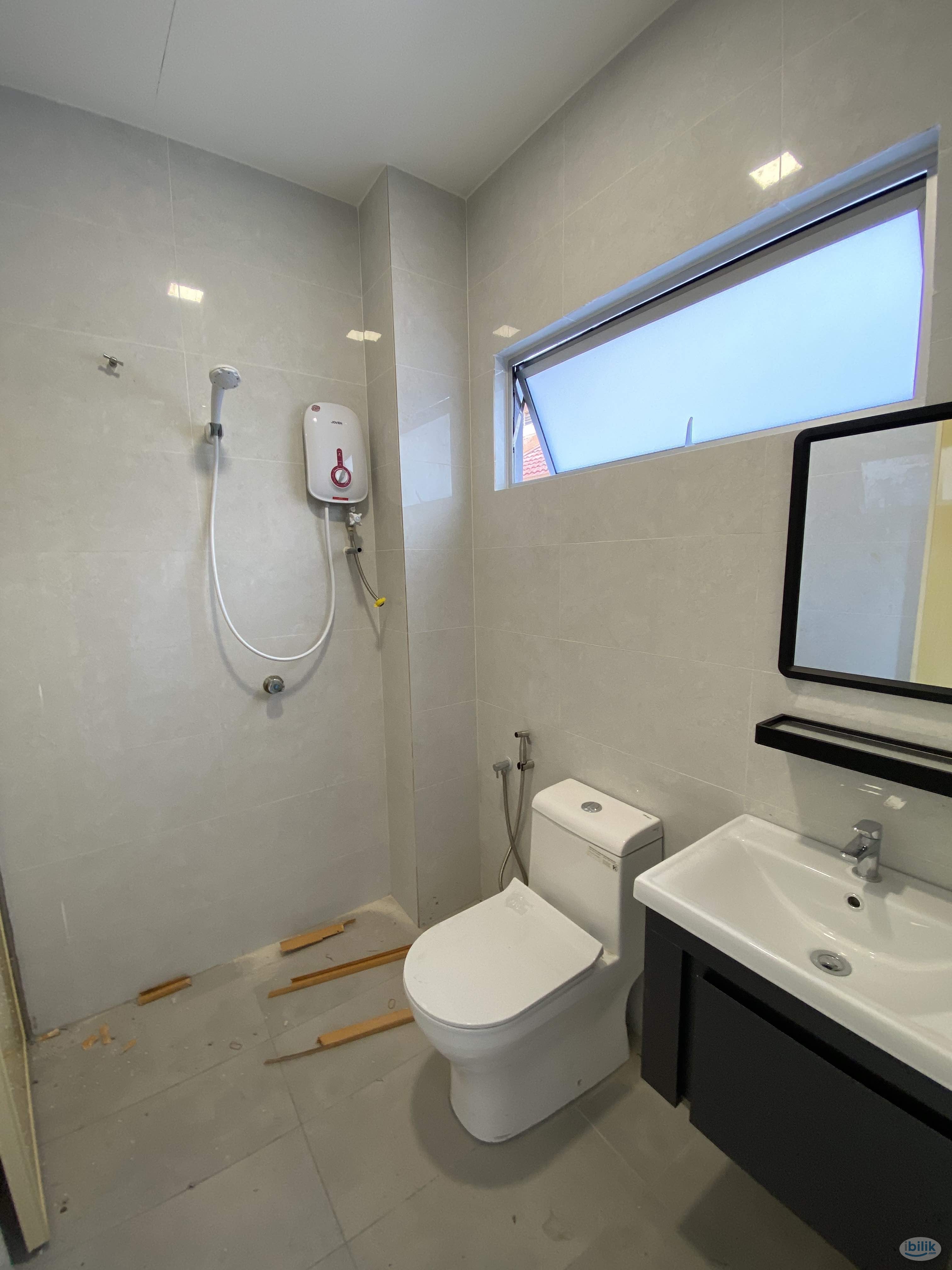HELP University 3 min walking distance (Gated & Guarded Residence) - Image 4