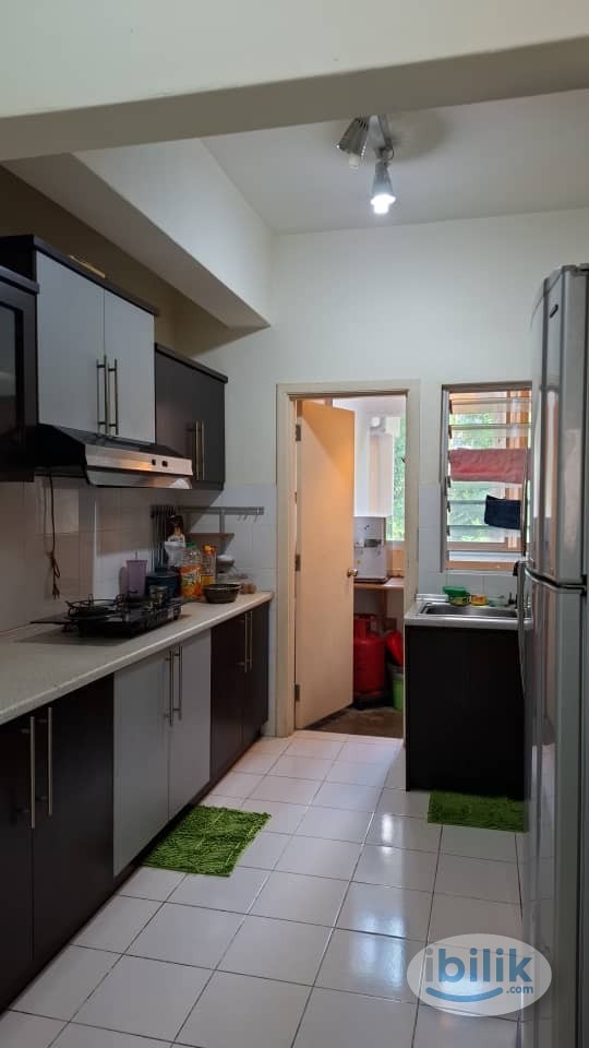 Seri Maya Middle Room Muslim Lady Unit min walking distance to LRT Setiawangsa - Image 2