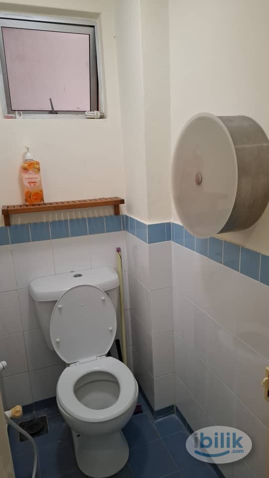 Seri Maya Middle Room Muslim Lady Unit min walking distance to LRT Setiawangsa - Image 3