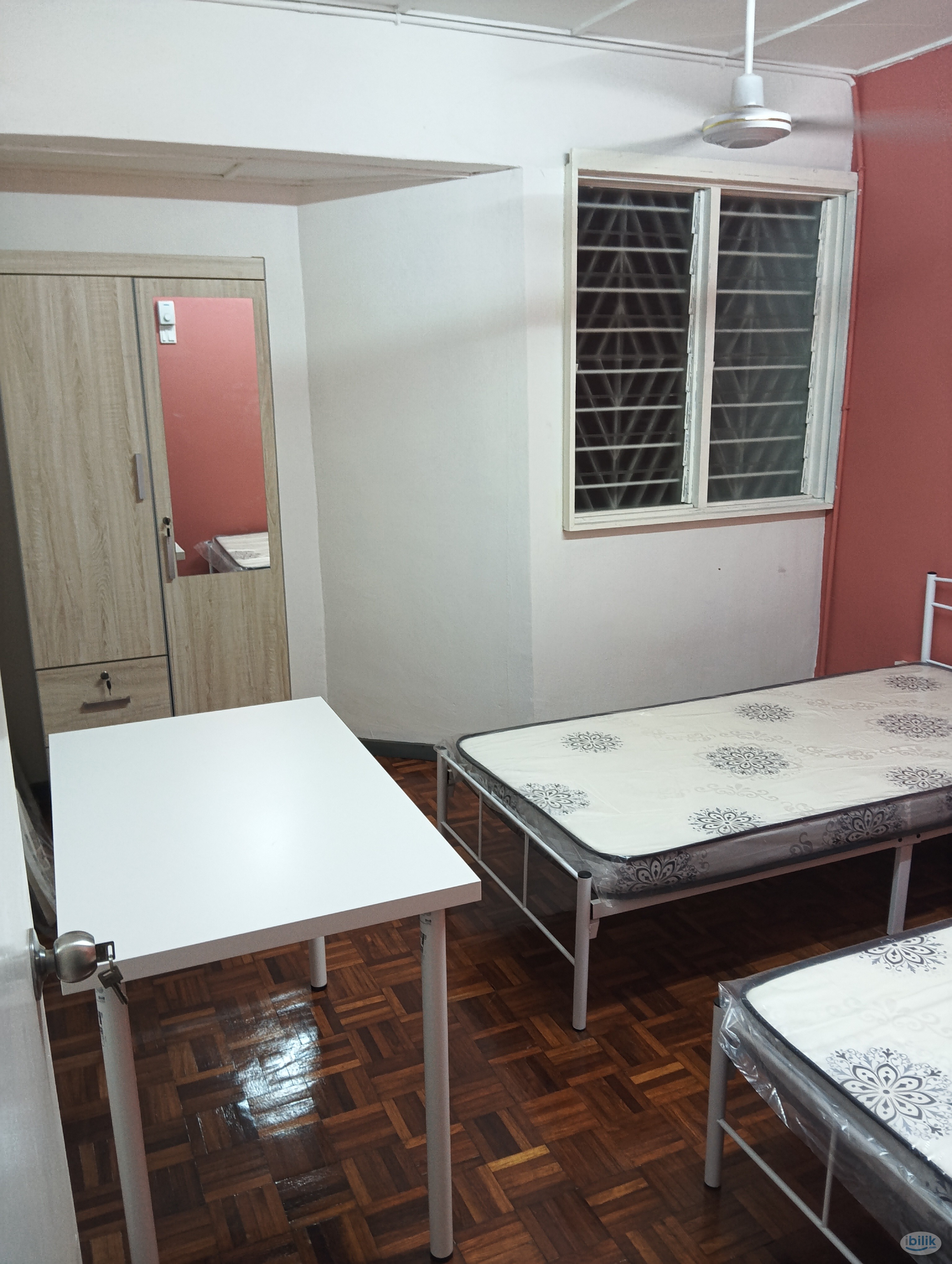 Middle Room at SS14, Subang Jaya - Image 1