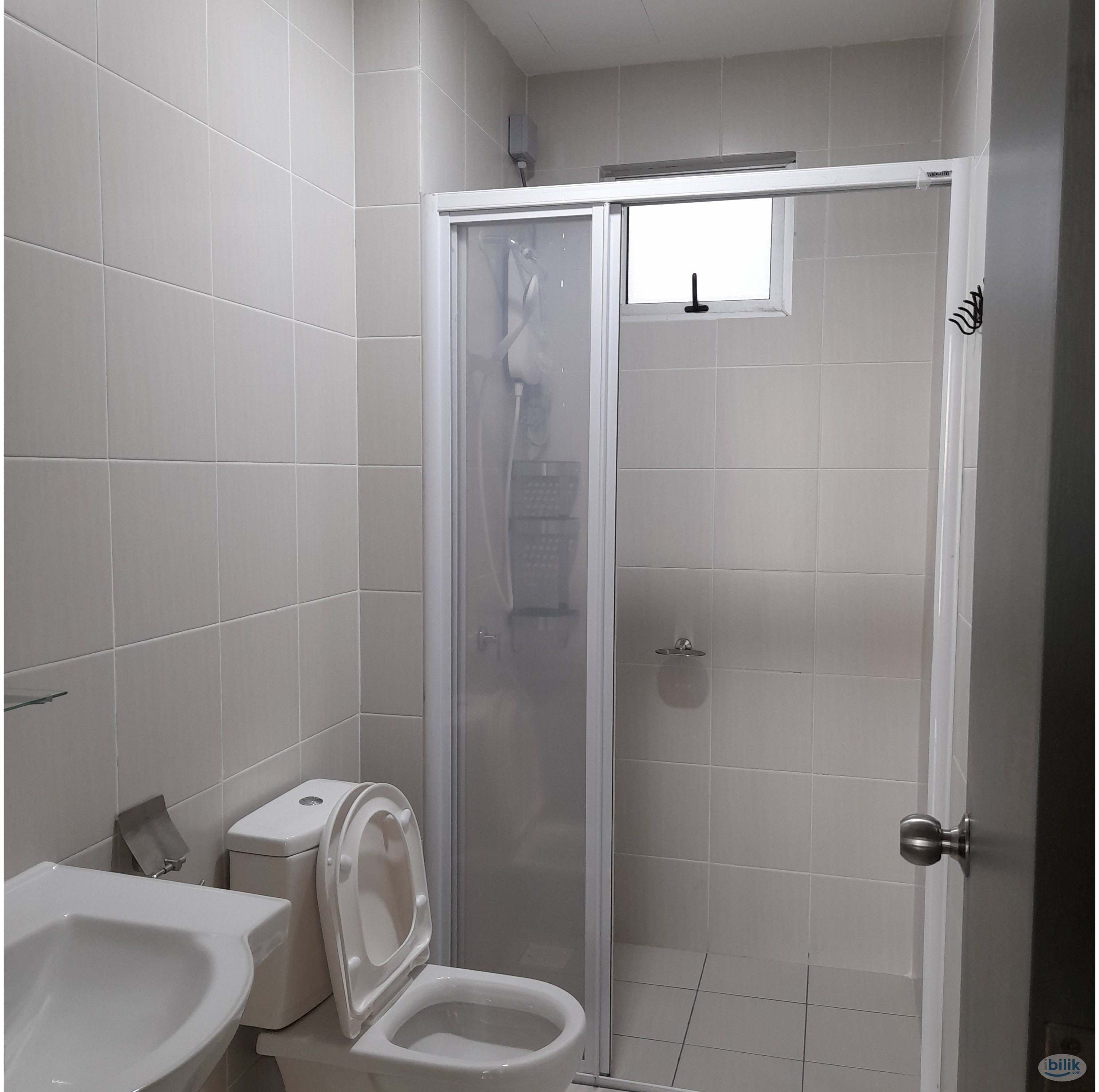 Pasir Gudang/Permas Seaview Master Room RM950 include Aircon, Utilities & Wifi - Image 4