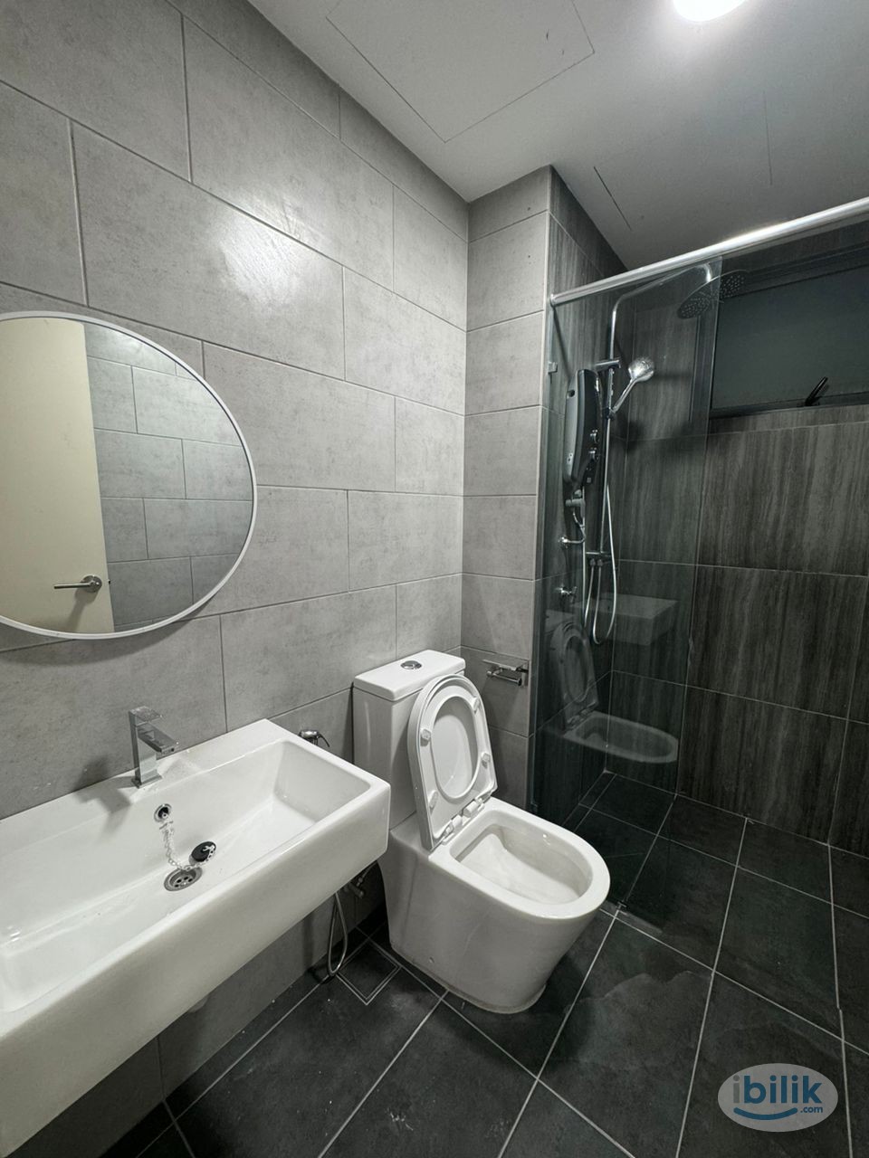 Female Unit Room To Rent @ MetaCity Residence, Seri Kembangan Near MRT , UPM - Image 5