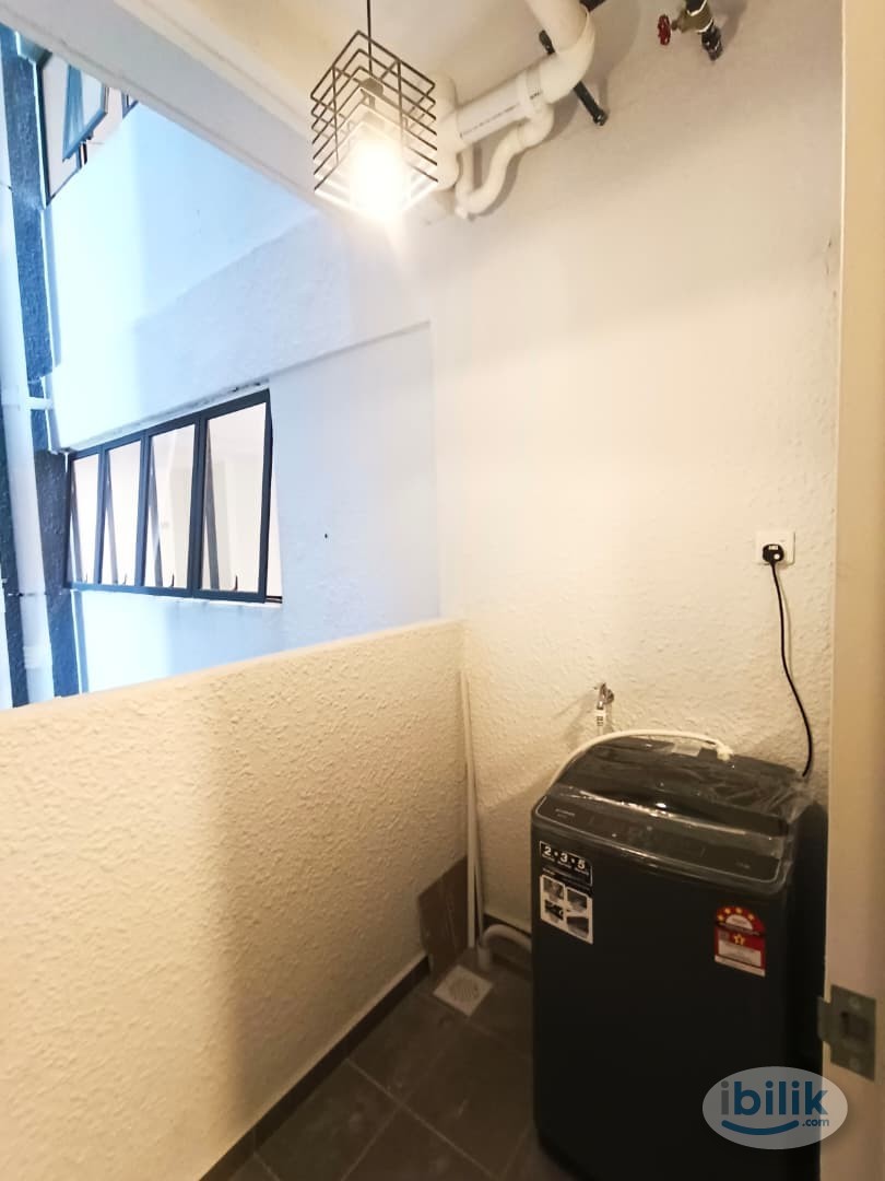 Master Room at Casa Embun, Cybersouth, Dengkil - Image 1