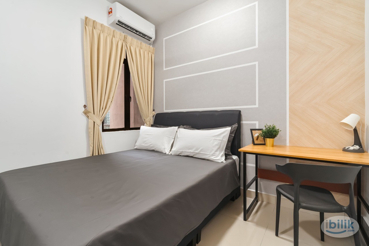 Female middle room, fully furnished, inc utility, near train - Image 2