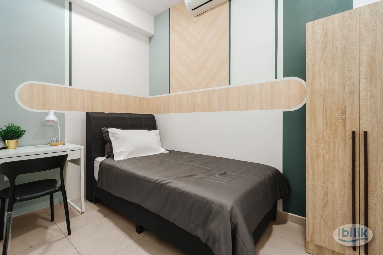 Single room; budget friendly, near train - Image 1