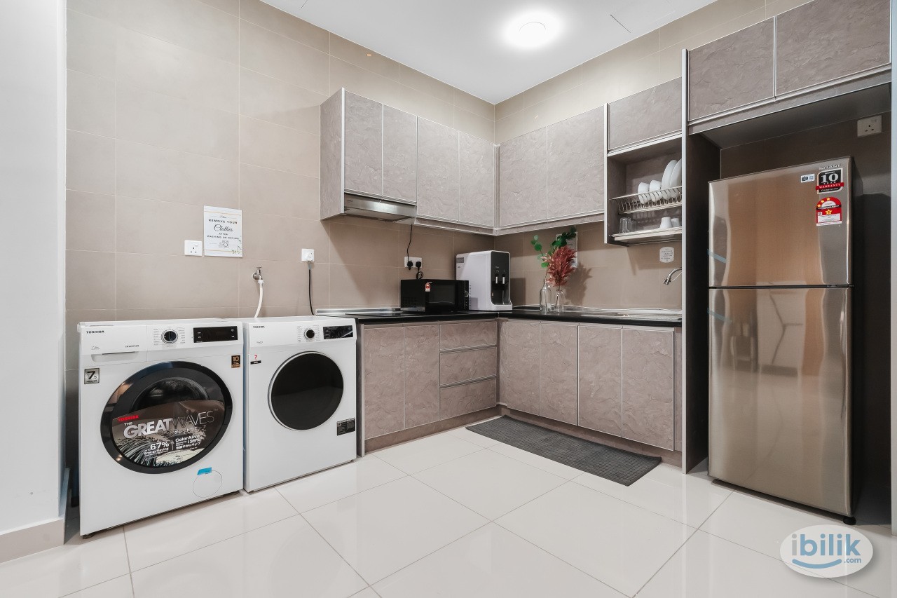 Female unit, near train, fully furnished - Image 4
