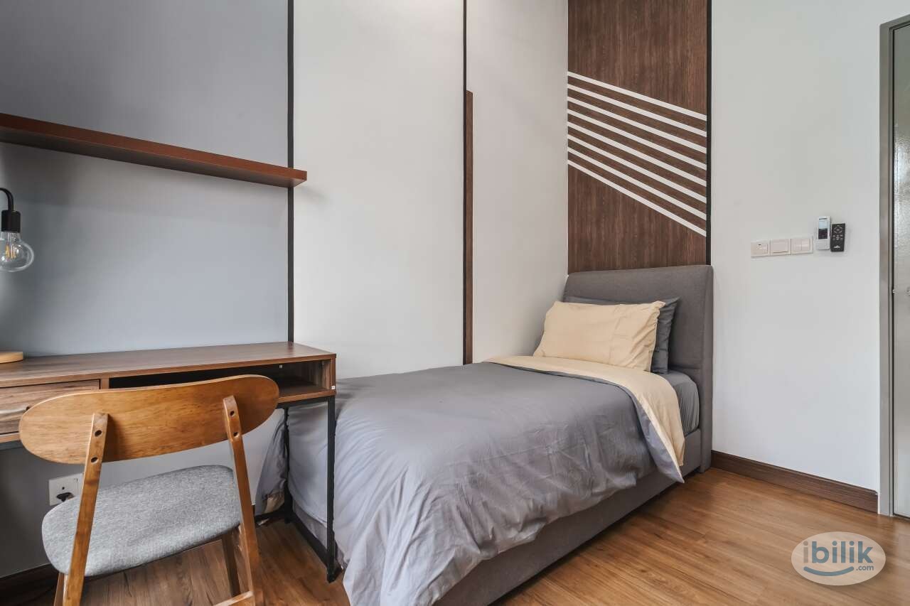 Female unit, near city center, fully furnished inc utility - Image 1