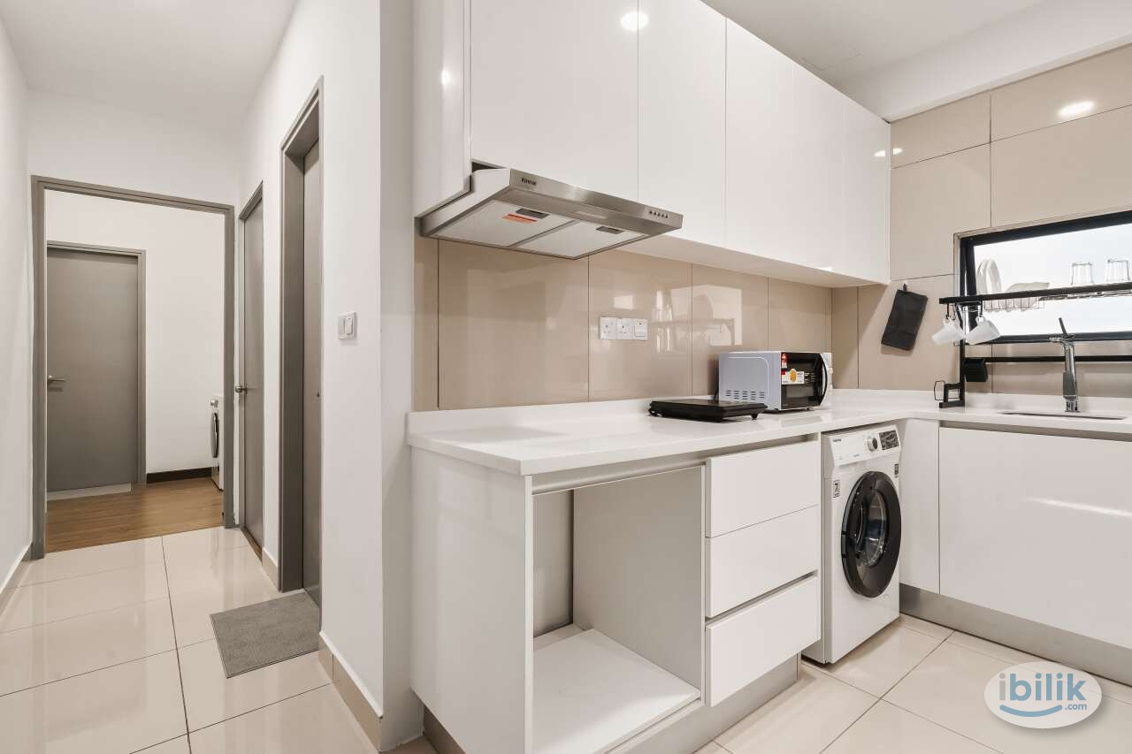 Female unit, near city center, fully furnished inc utility - Image 4