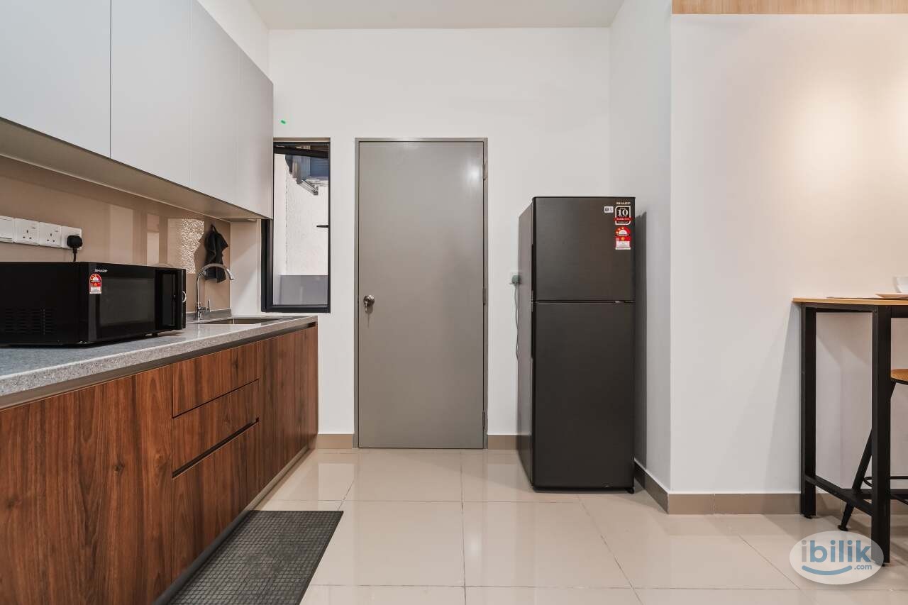 Single room, budget friendly for room near city center, fully furnished - Image 4