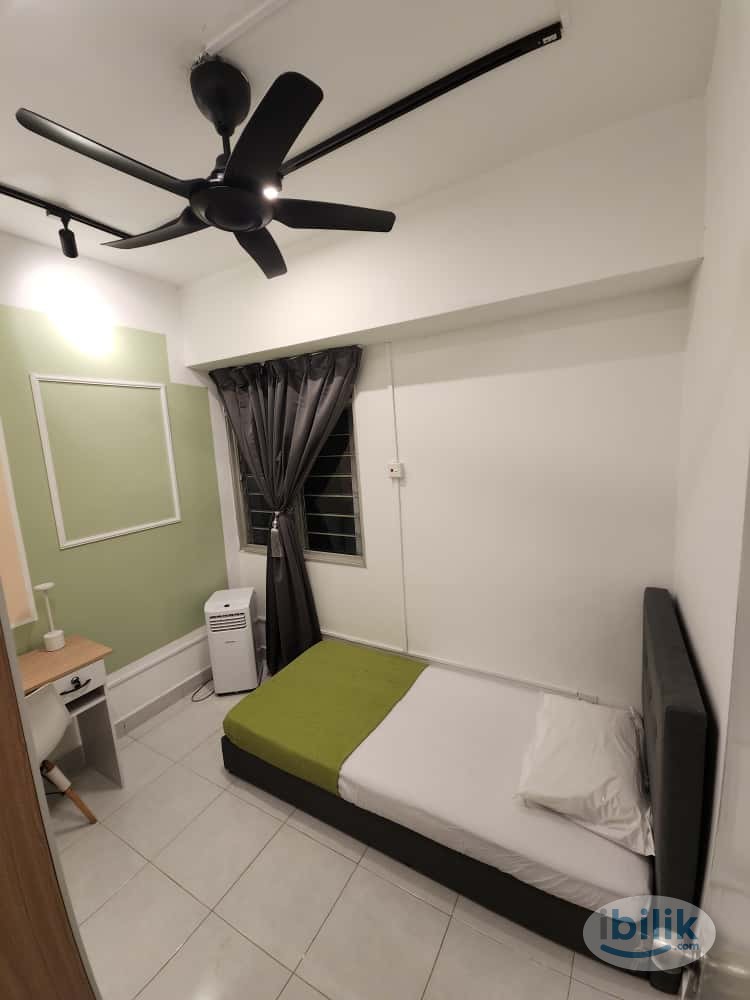 ***LRT USJ 21, Mall access, Fully Furnished, Utilities covered, Cozy Female Single Room at Main Place Residence Subang J - Image 1