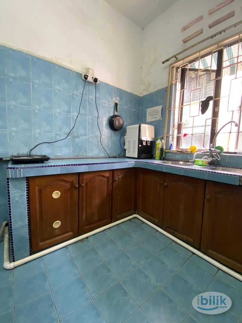 ✨🔥 ZERO DEPOSIT🔥 Seksyen 17, PJ Master Room for RENT! ✨🏡 Fully Furnished + Private Bathroom 🚿 📍 Walking distance to Jaya - Image 3