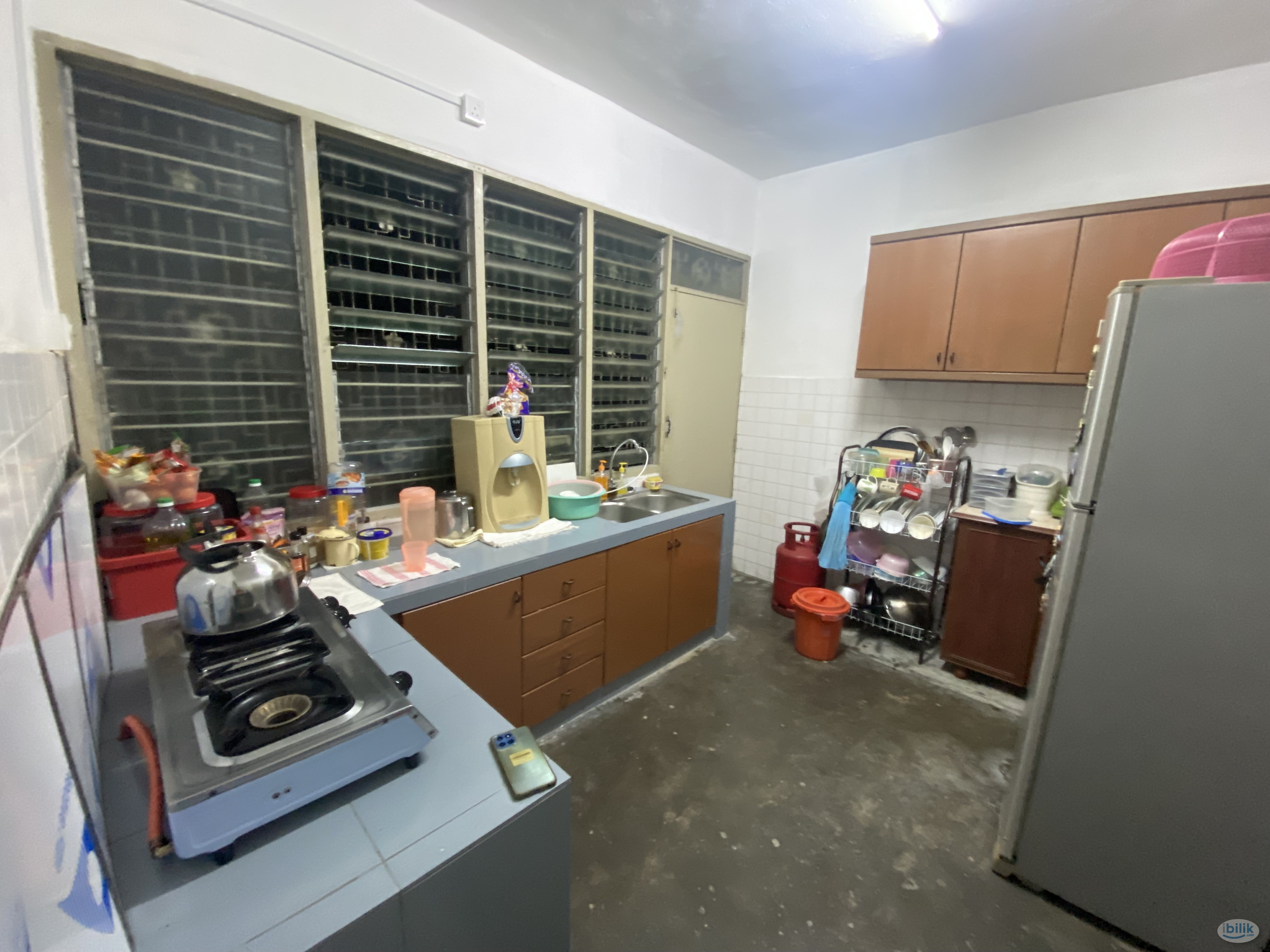Limited FEMALE UNIT~ 👩🏻9 minute 🚶‍♀️to MRT🚂, Exclusive Female Master Room near Bangsar Village Mall & Bangsar LRT & Bang - Image 5