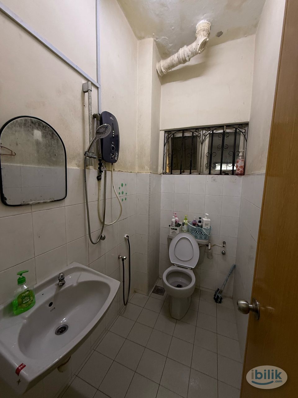 Female Unit only🔥Free 1 Month Rental🏡Zero Deposit Master Room in SS2 ‼️🌟NEAR LRT TAMAN BAHAGIA WALKING🎈 - Image 4