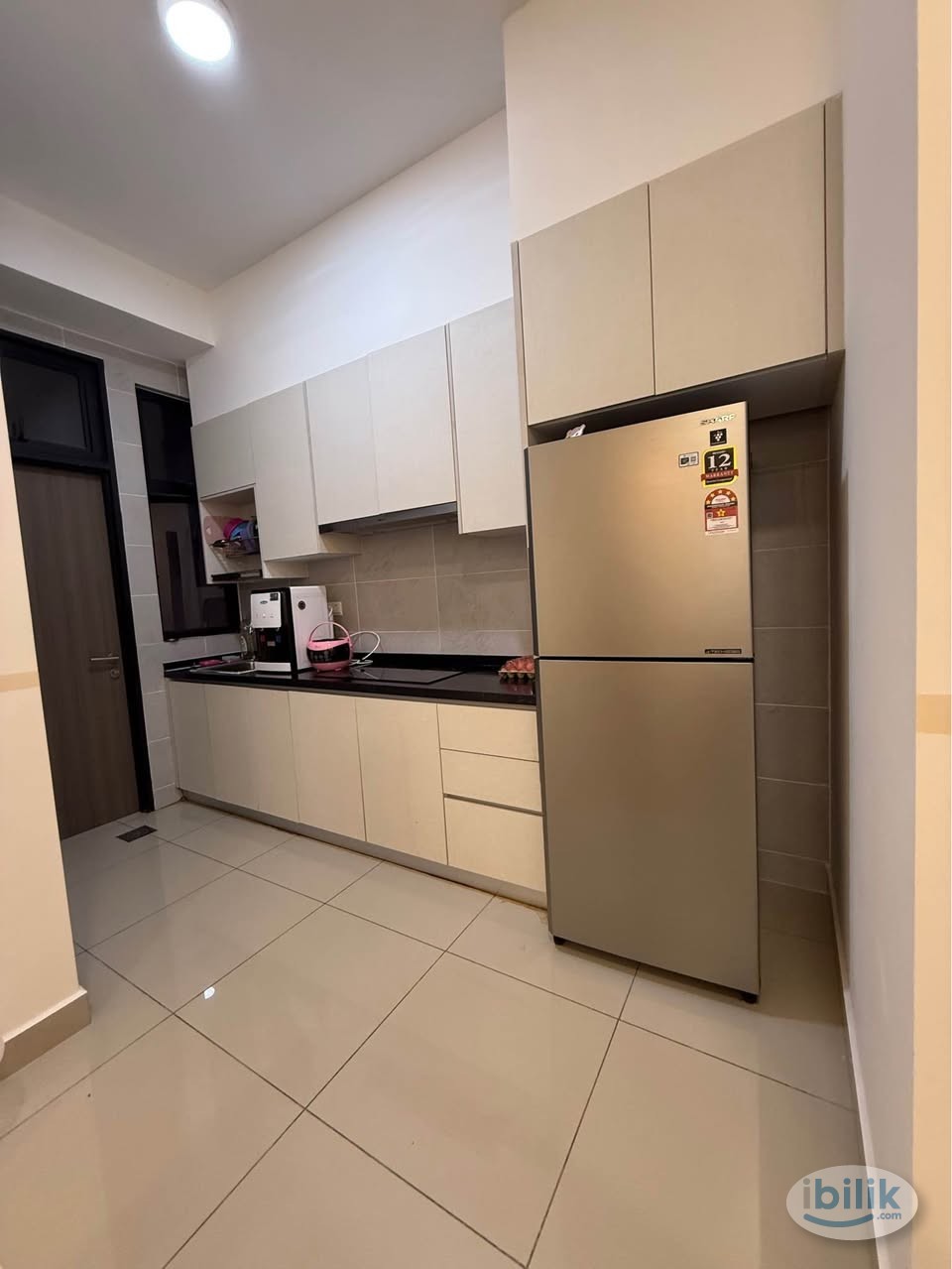 Twin tower residence / Bukit chagar / Room for rent / RM1700 / attach own toilet / 6 minit walk to JB Custom CIQ - Image 4