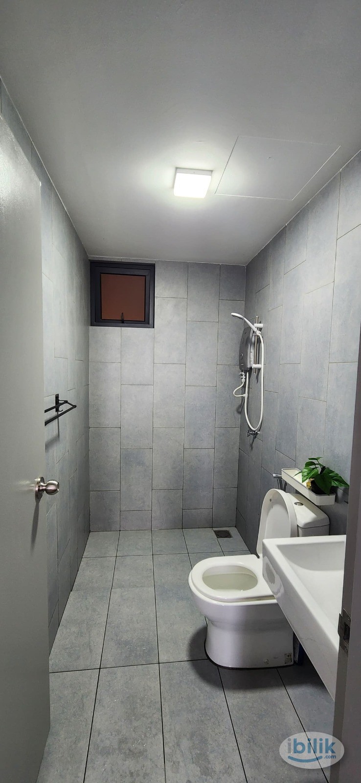 Middle Room at Saville Residence, Old Klang Road - Image 4
