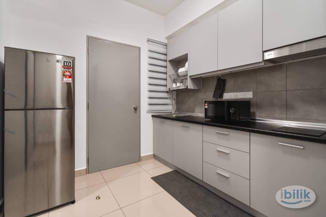 Middle Room at M Vertica KL City Residences, Cheras - Image 3
