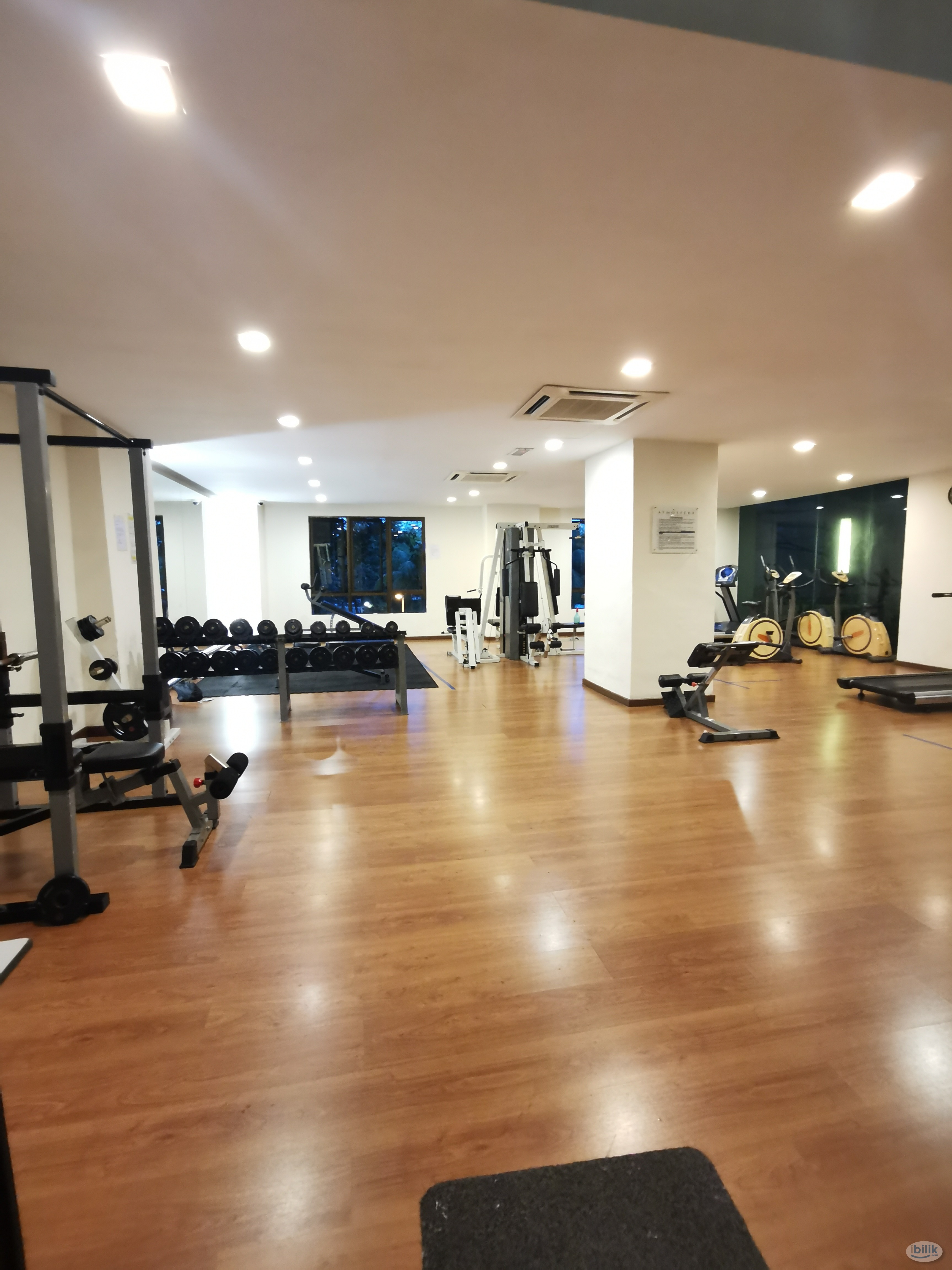 Middle Room at Atmosfera, Bandar Puchong Jaya - Image 4