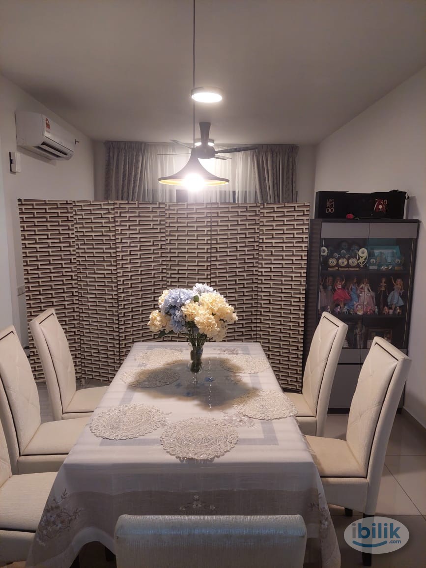 Middle Room at Damansara Perdana, Petaling Jaya - Image 5