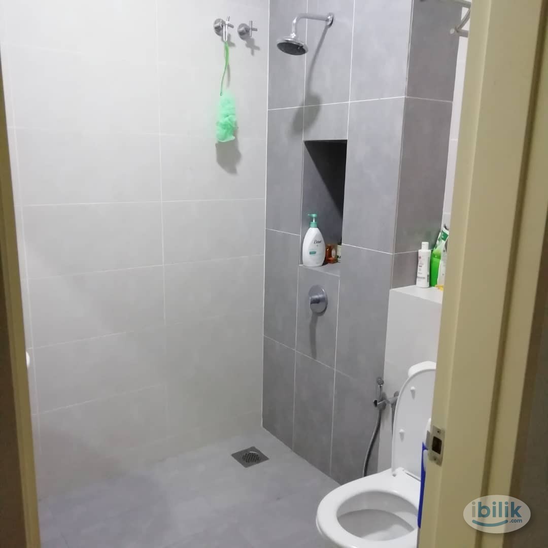 Setia Utama 2, Landed House Air cond Master Room for rent , Setia Alam, Selangor - Image 2