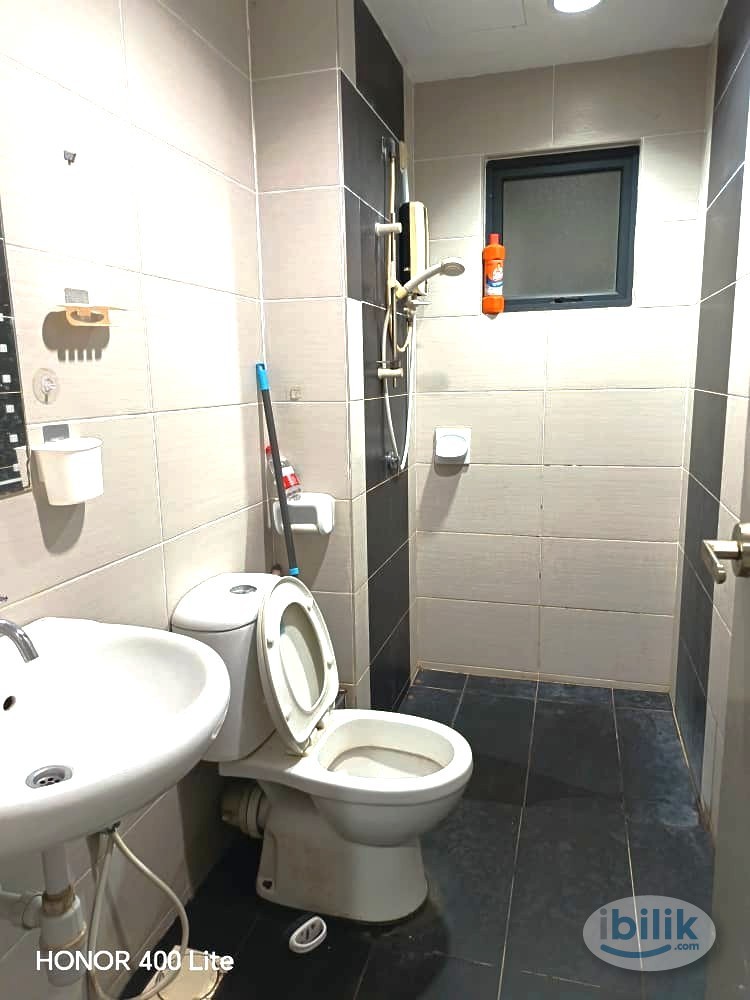 Middle Room at Amaya Maluri, Cheras - Image 2