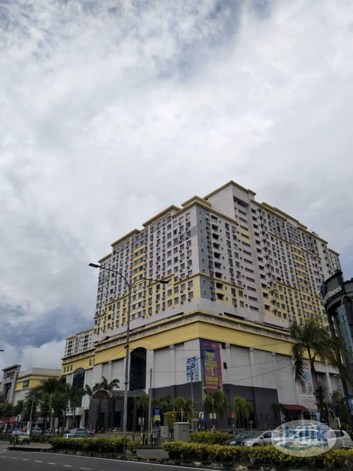 Single Small Room at South City Plaza, Seri Kembangan,Free shuttle bus to UPM &APU, Walking distance to MRT serdang - Image 1