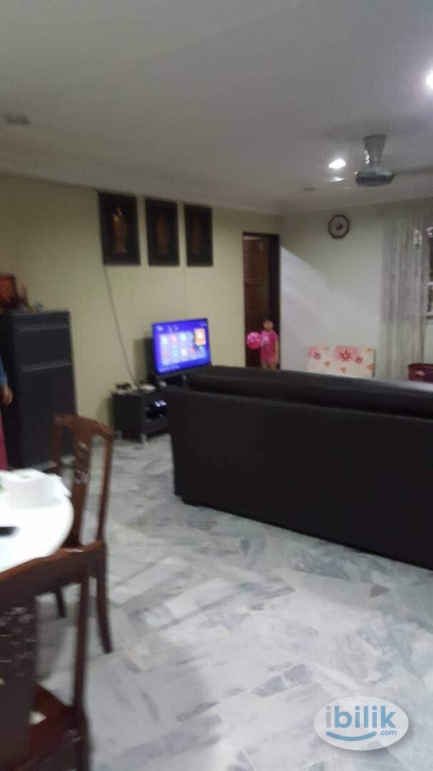 Middle Room at USJ 6, UEP Subang Jaya - Image 2